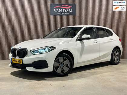 BMW 118 1-serie 118i Business Edition 2021 LED VIRTUAL KEY