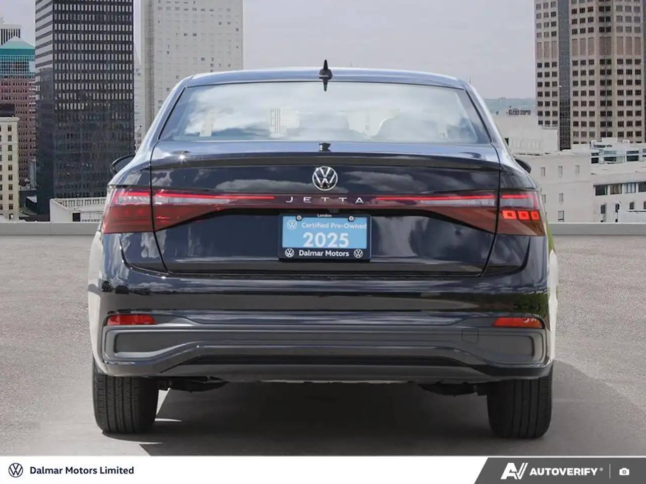 Volkswagen Jetta снимка Volkswagen Jetta