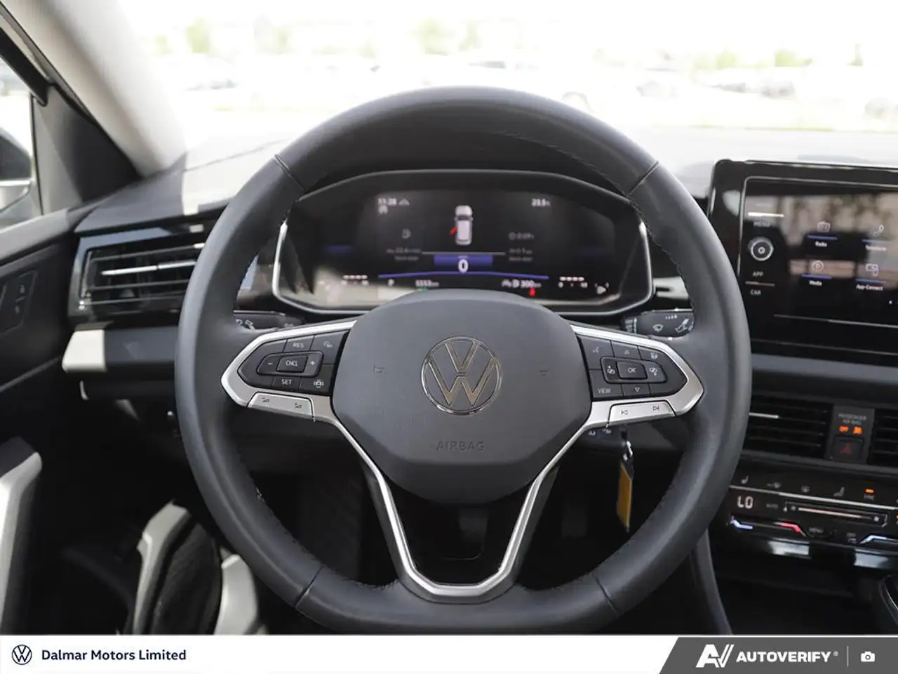Volkswagen Jetta снимка Volkswagen Jetta