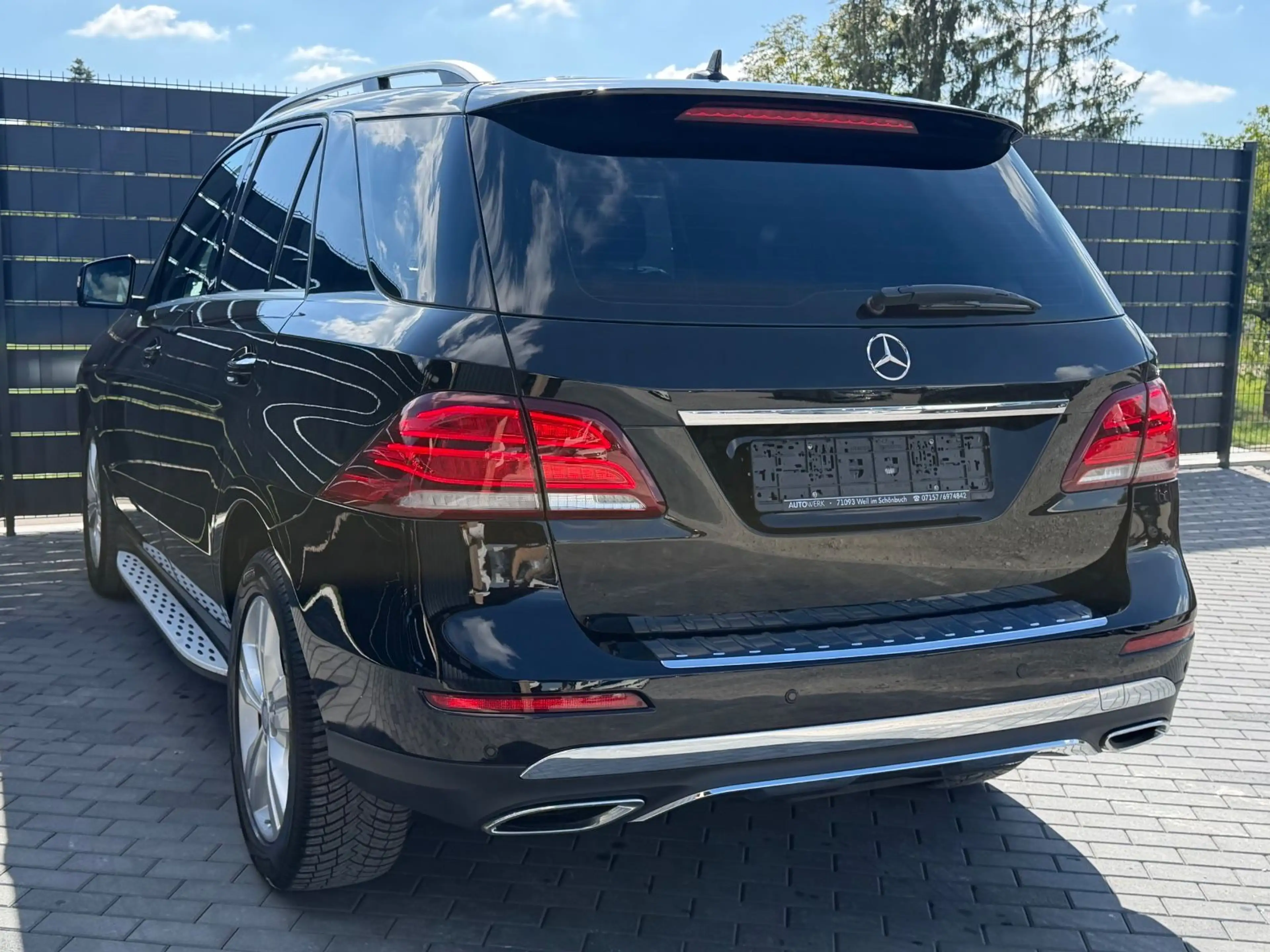 Mercedes-Benz GLE 250 d*9G-TRONIC*PDC*SHZ*LEDER*KEYLESS*LED* — photo 7