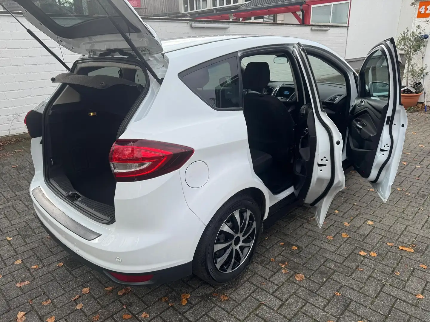 Ford C-Max Cool Edition 1.Hand Tüv neu Klimatronik Navi PD Weiß - 2