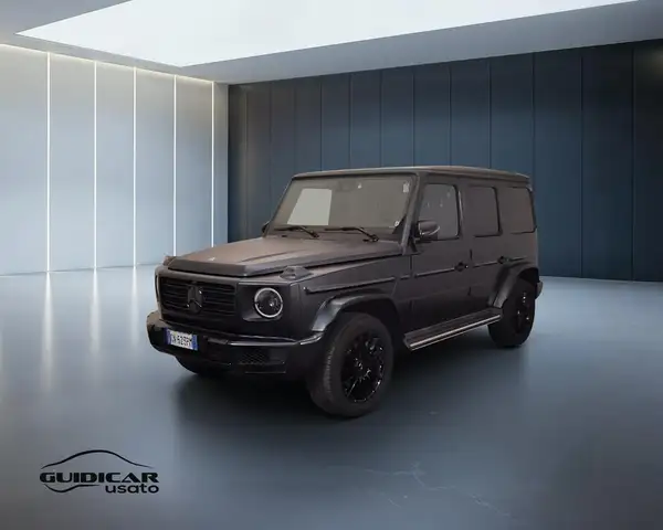 Mercedes-Benz G 400