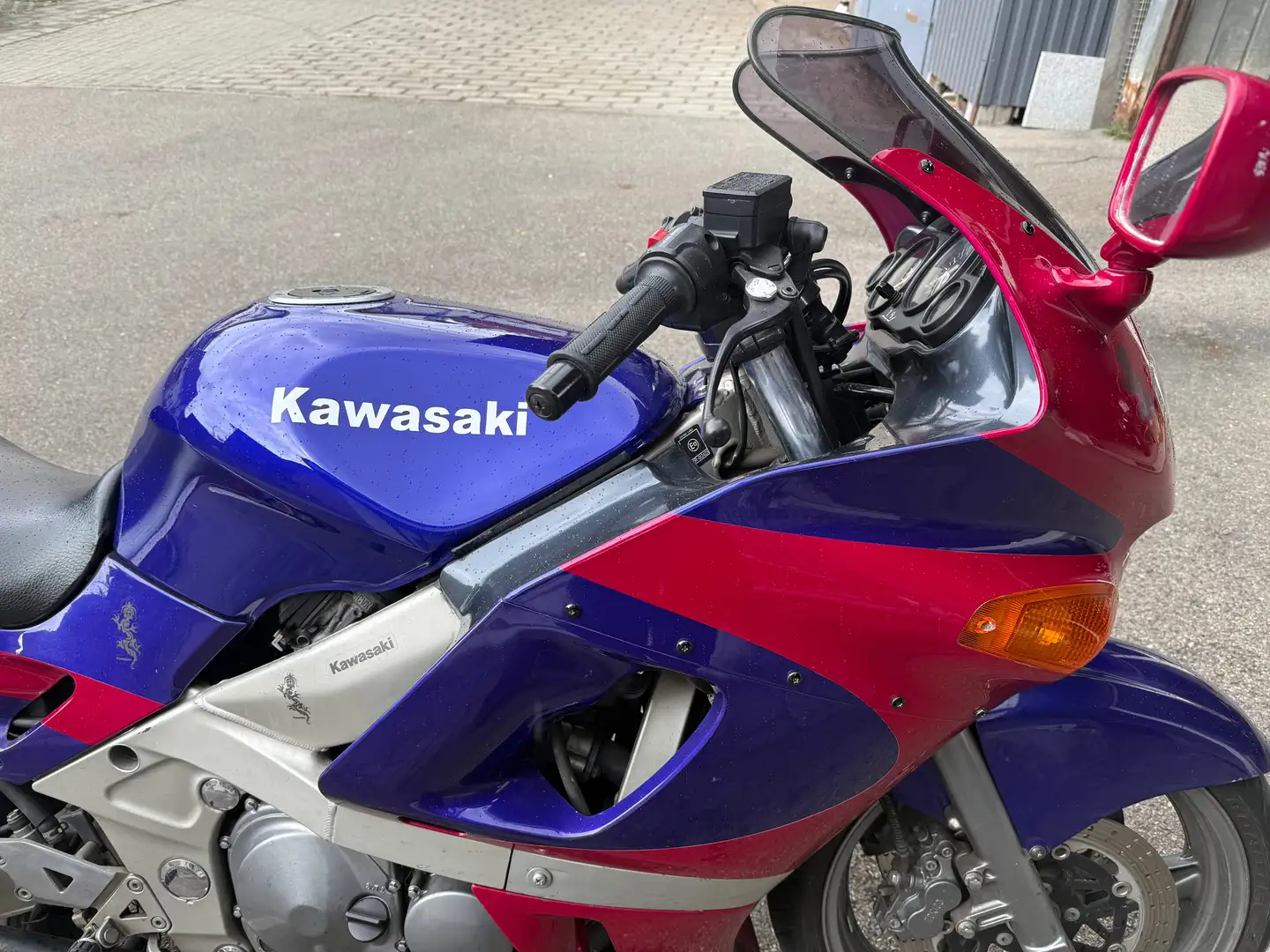 Kawasaki ZZR 600 Guter zustand  Gutachten Reifen ohne Fabrikatsbind - 2