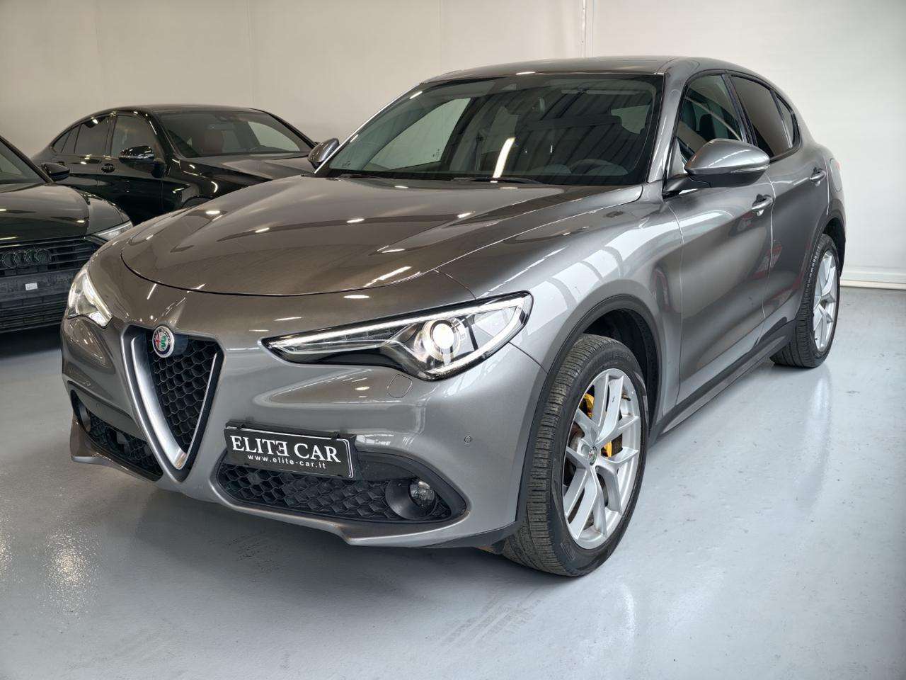 Alfa Romeo Stelvio 2.2 Turbodiesel 210 CV AT8 Q4 Super