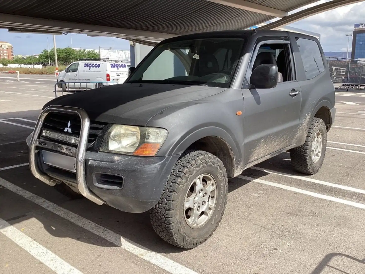 Mitsubishi Montero 3.2 DI-D GLX Gris - 1
