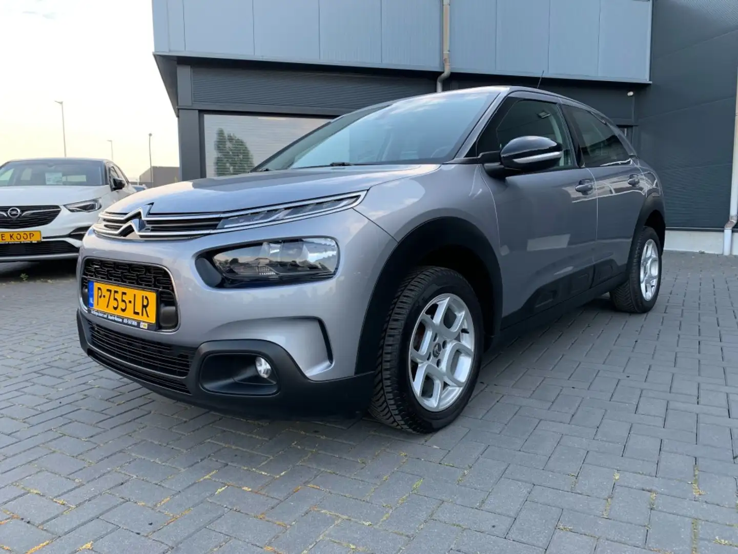 Citroen C4 Cactus 1.2 Aut.Pure Tech Feel Navigatie Gris - 1