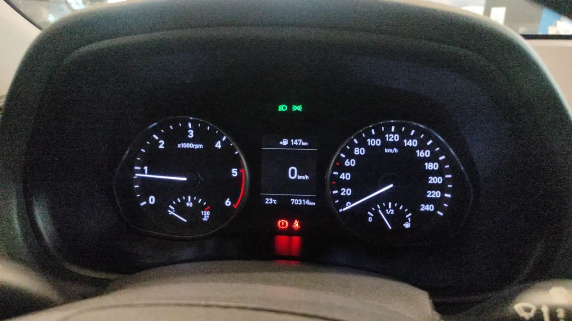 Hyundai i30 1.6 CRDi 110CV 5 porte Comfort Ezüst - 2
