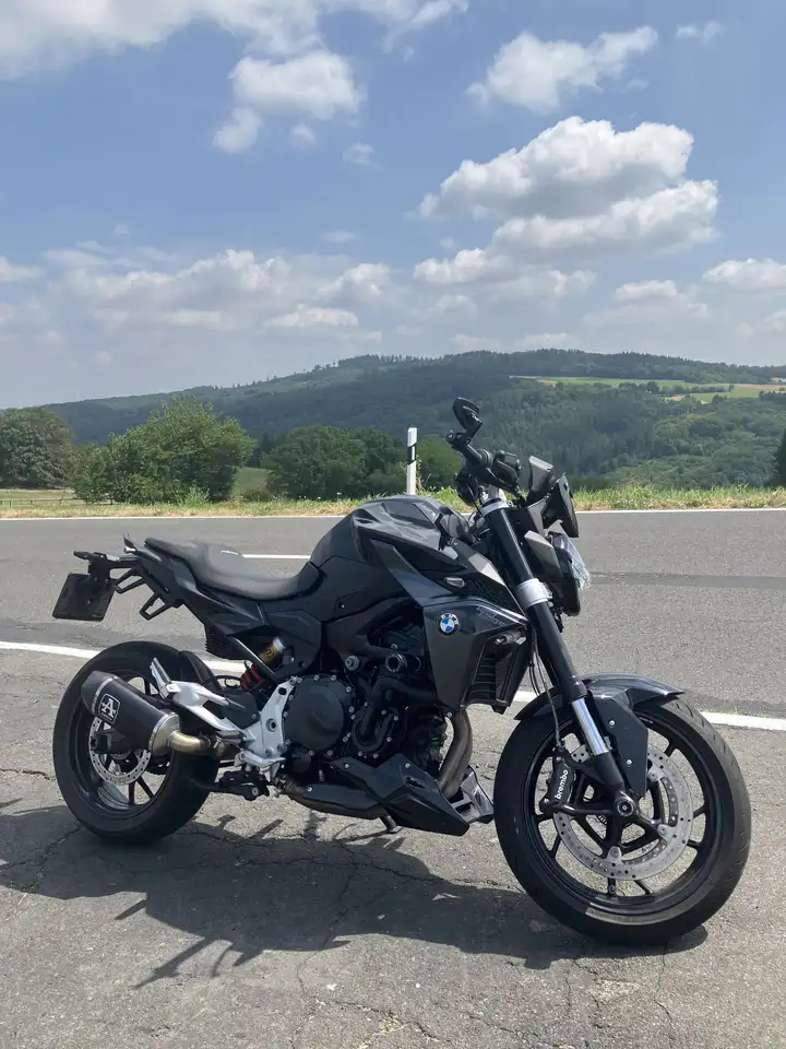 BMW F 900 R