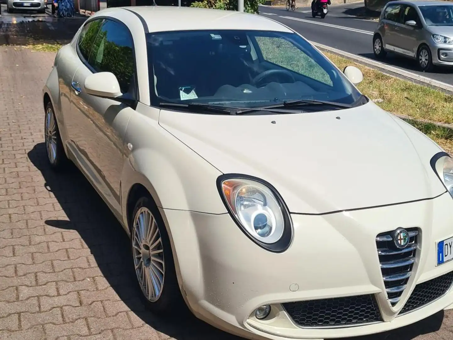 Alfa Romeo MiTo MiTo 2008 1.4 tb Distinctive Sport Pack 155cv White - 2