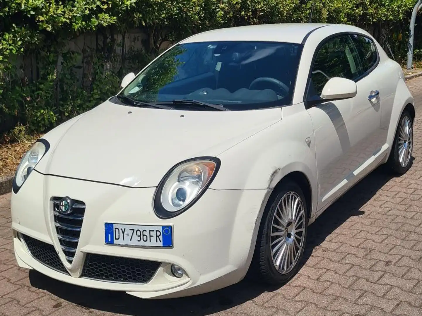 Alfa Romeo MiTo MiTo 2008 1.4 tb Distinctive Sport Pack 155cv White - 1