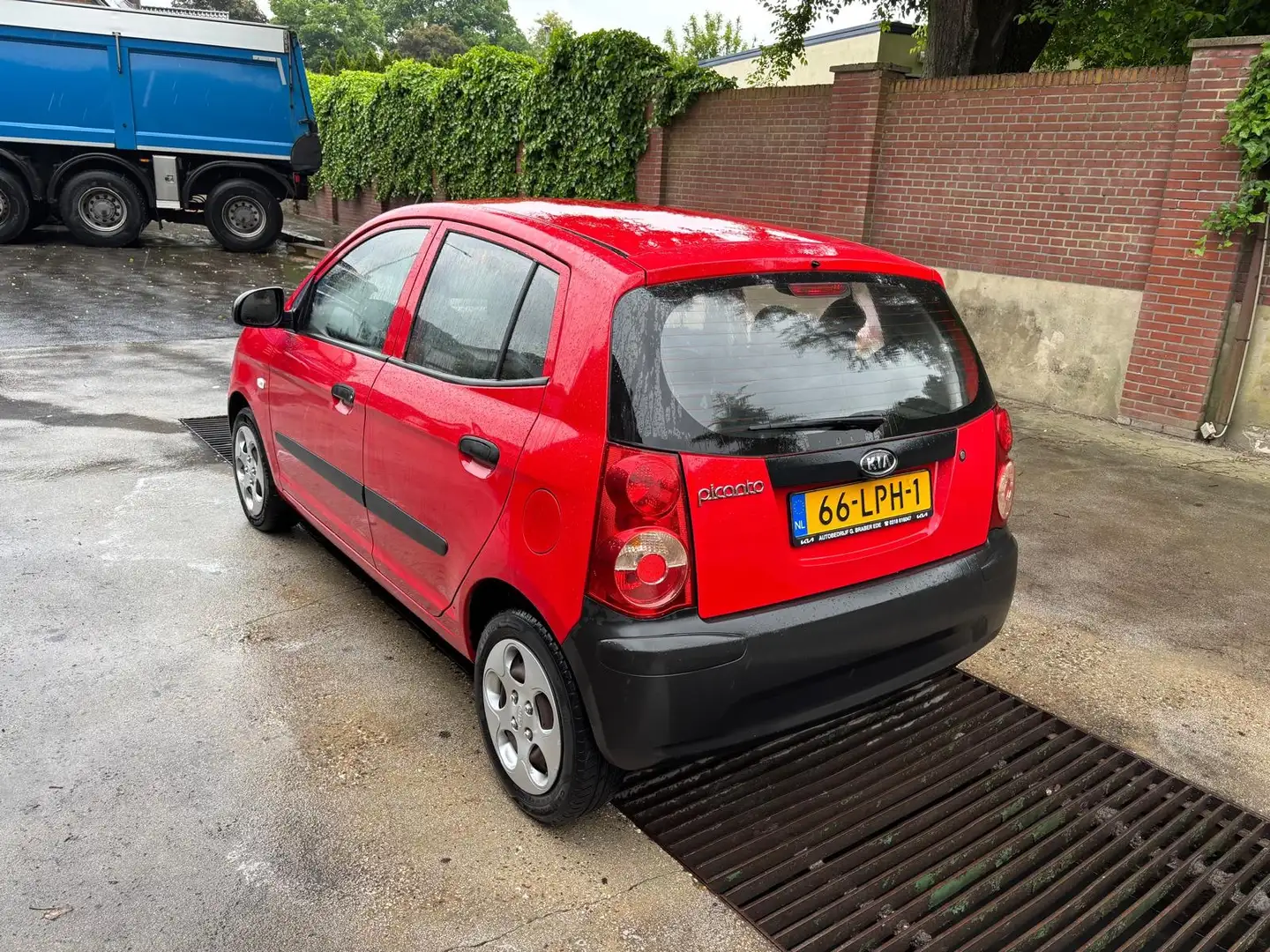 Kia Picanto Rood - 2