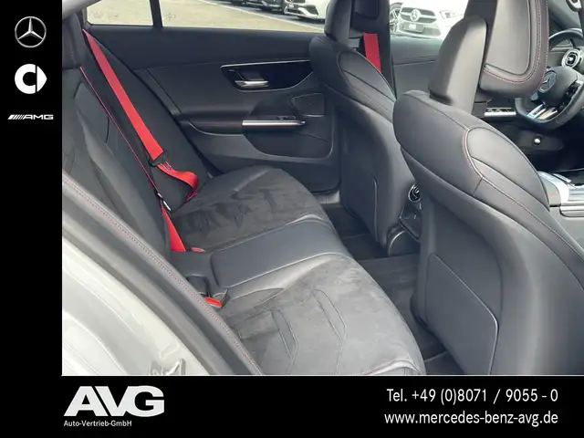Mercedes-Benz C-Class view 9