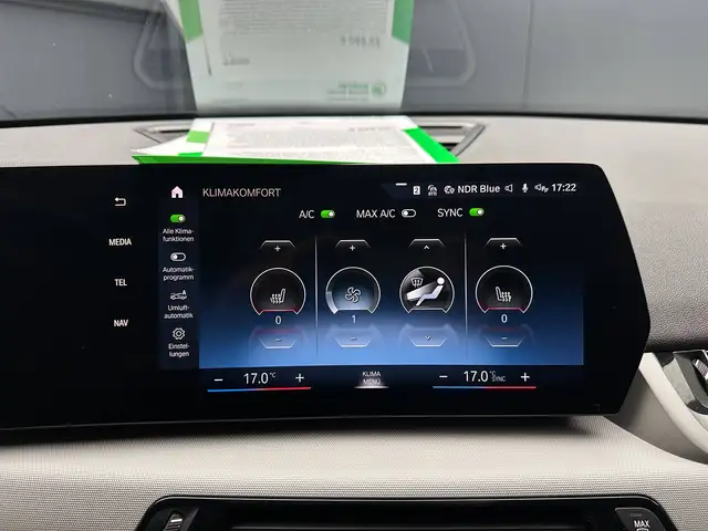 BMW Ix1 view 21