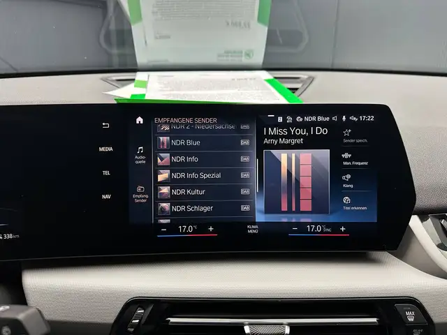 BMW Ix1 view 27