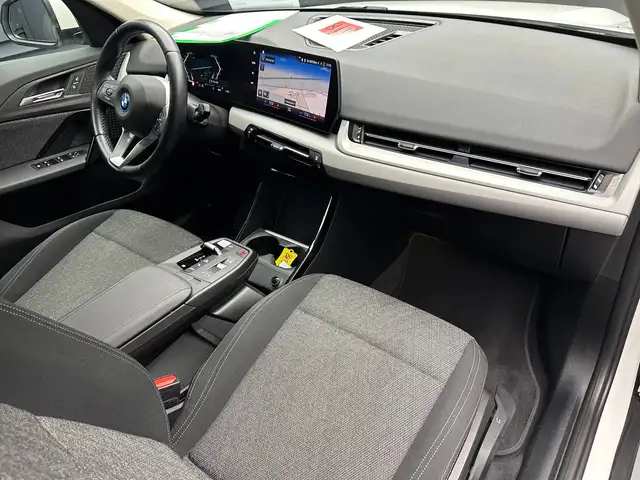 BMW Ix1 view 11