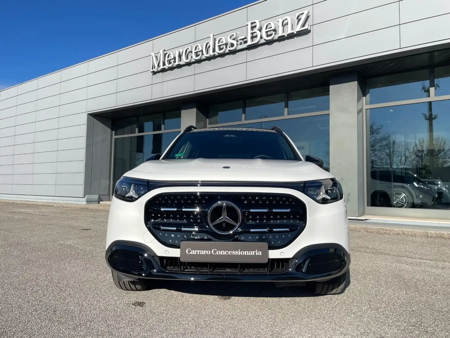 Mercedes-Benz GLB 250 + con tecnologia EQ Weiß - 2