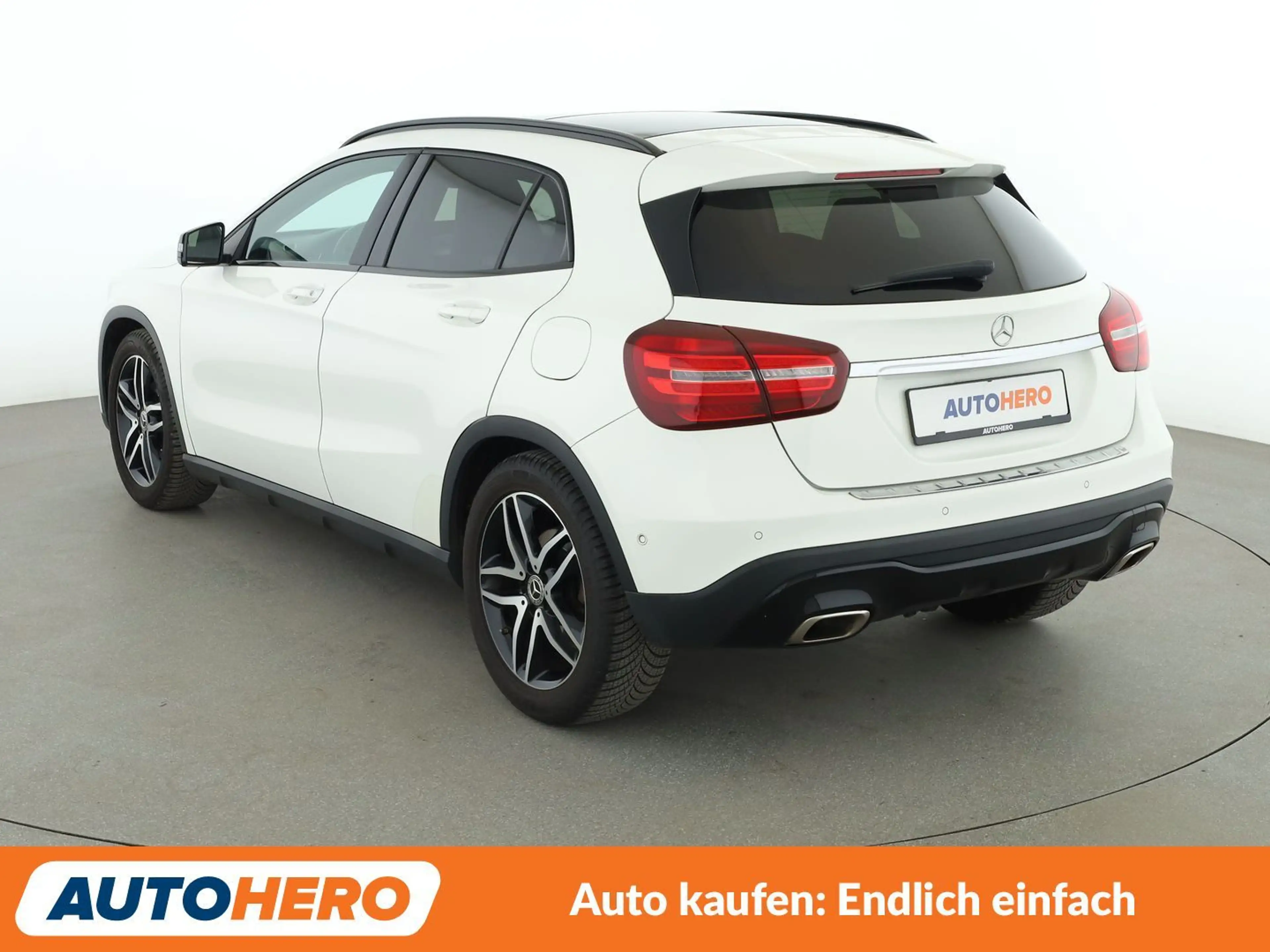 Mercedes-Benz GLA 180 Urban Aut.*LED*NAVI*TEMPO*PDC*SHZ*KLIMA*GARANTIE* — photo 4