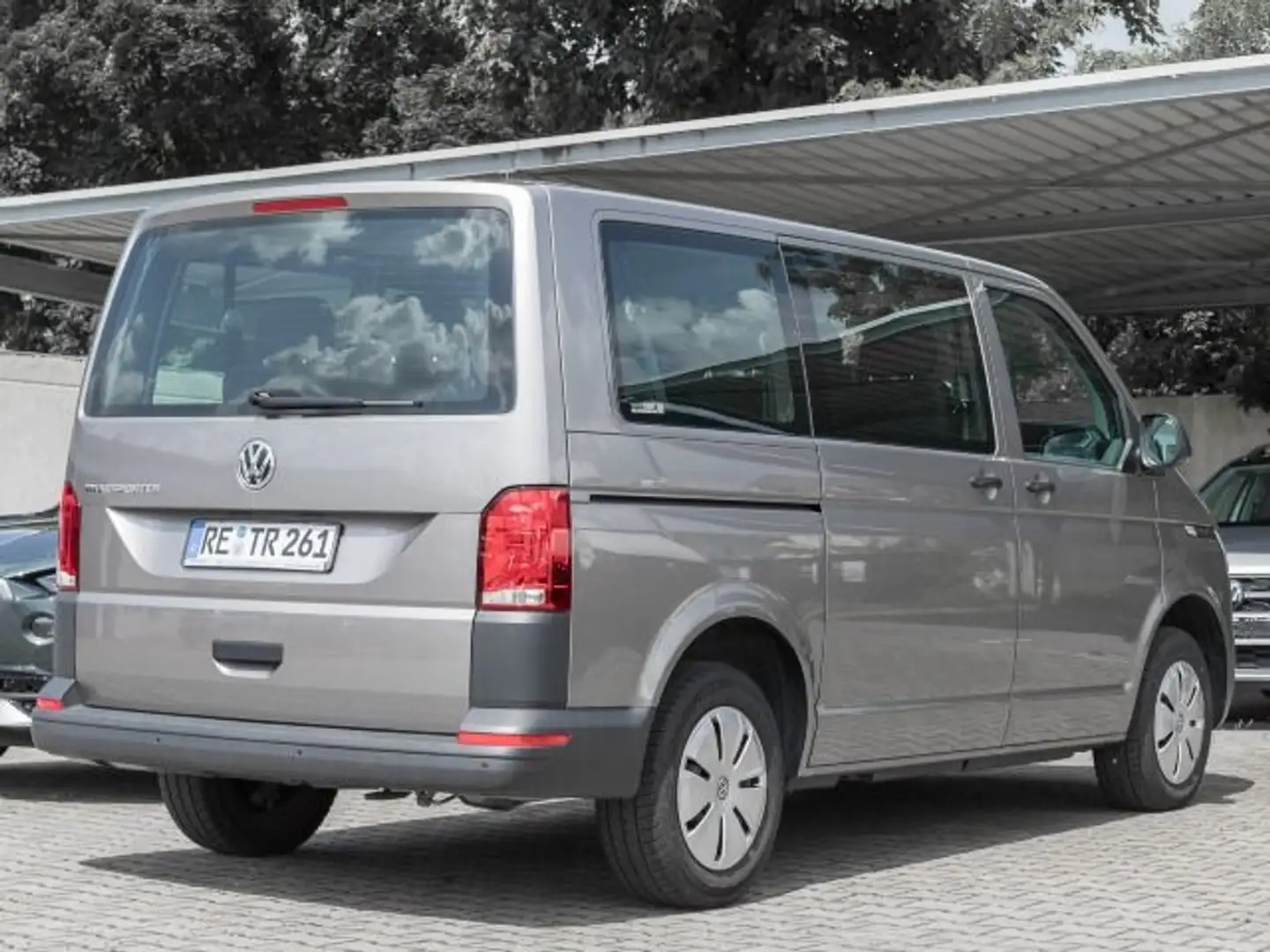 Volkswagen T6.1 Kombi DSG 9-SITZE APP-CON ALLWETTER Beige - 2