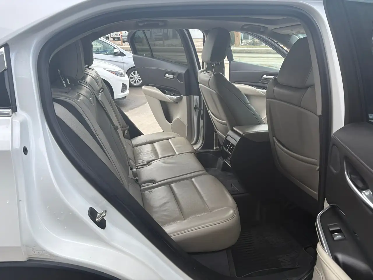 Cadillac XT4 снимка Cadillac XT4