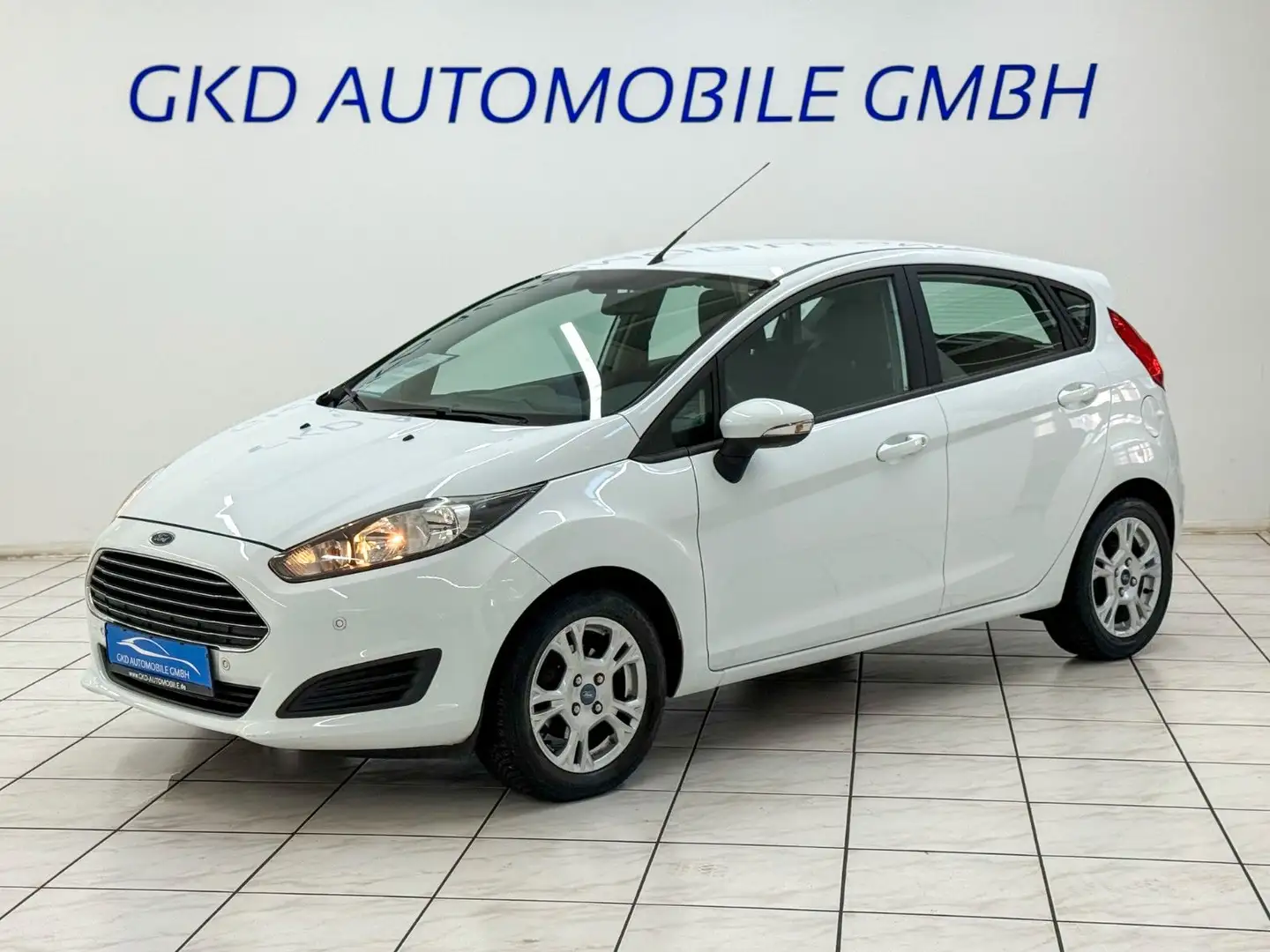 Ford Fiesta Sync Edition*PDC Blanc - 1