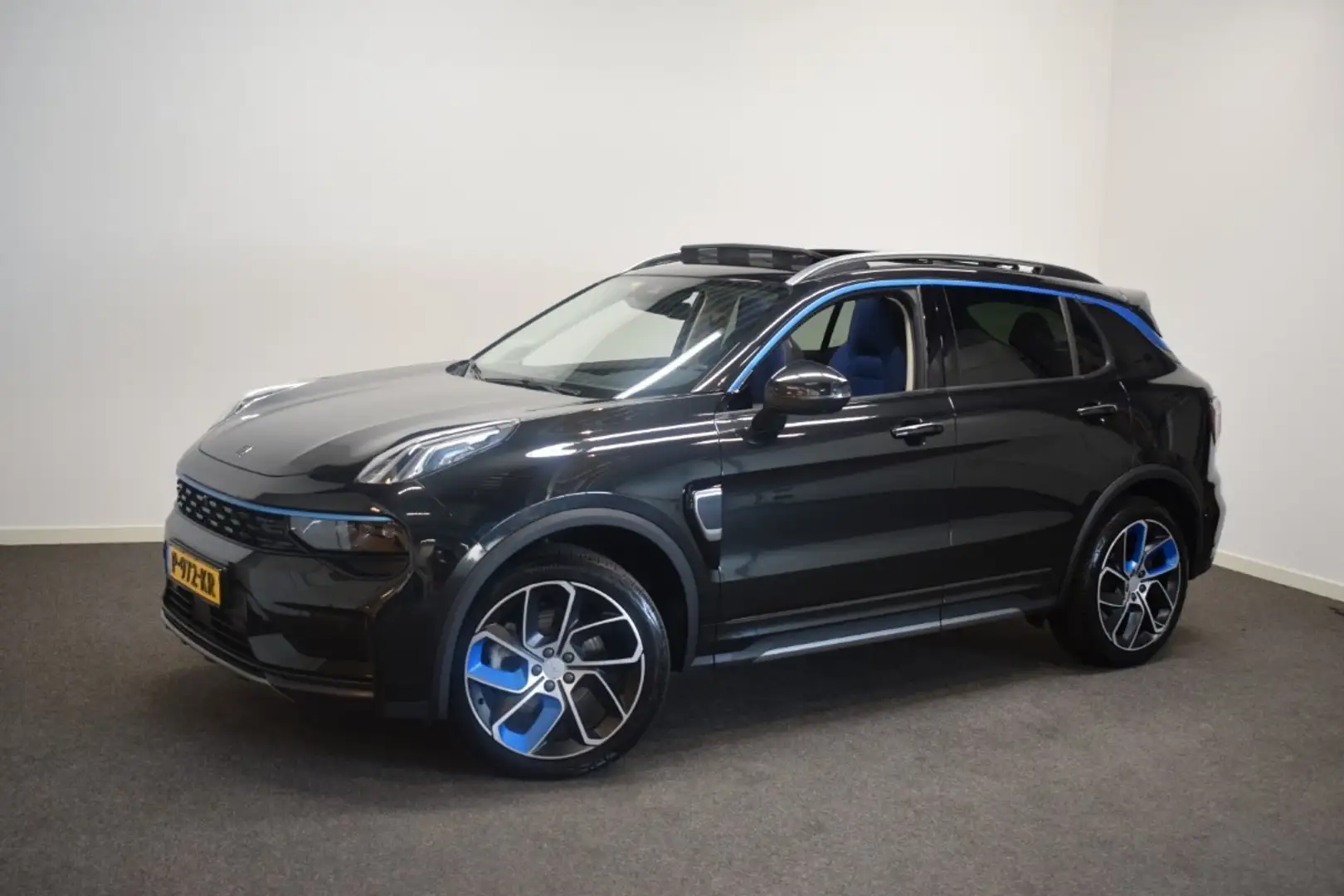 Lynk & Co 01 1.5 261pk AUT7 PHEV 70km Elec Pano/ Adapt./ 3.60 C Negro - 2