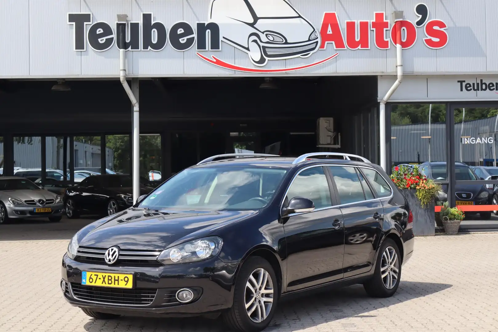 Volkswagen Golf Variant 1.2 TSI High Executive Line BlueMotion Navigatie, Black - 1