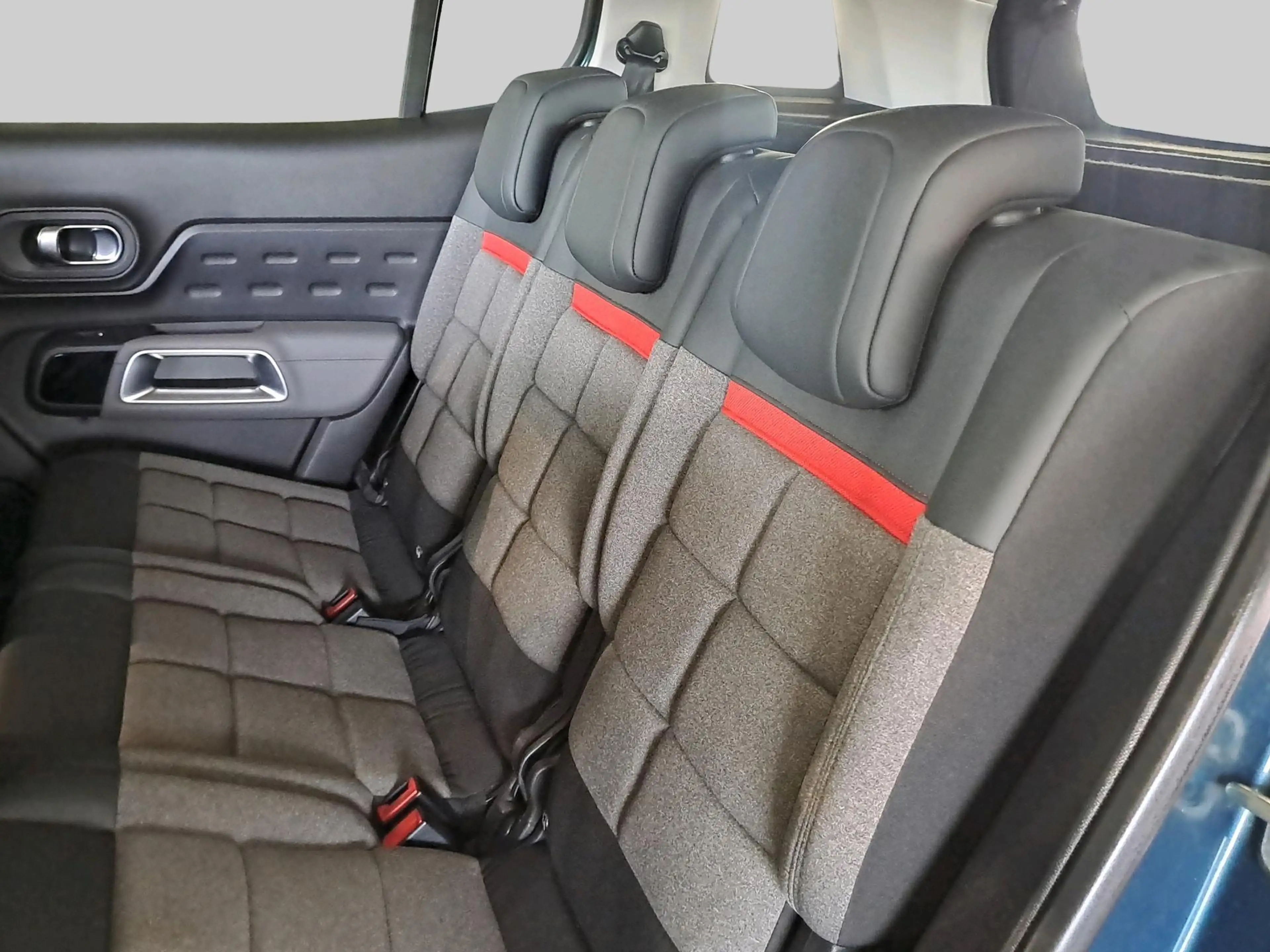Citroen C5 Aircross 1.6 PureTech Feel | Achteruitrijcamera | Bluetooth — photo 6
