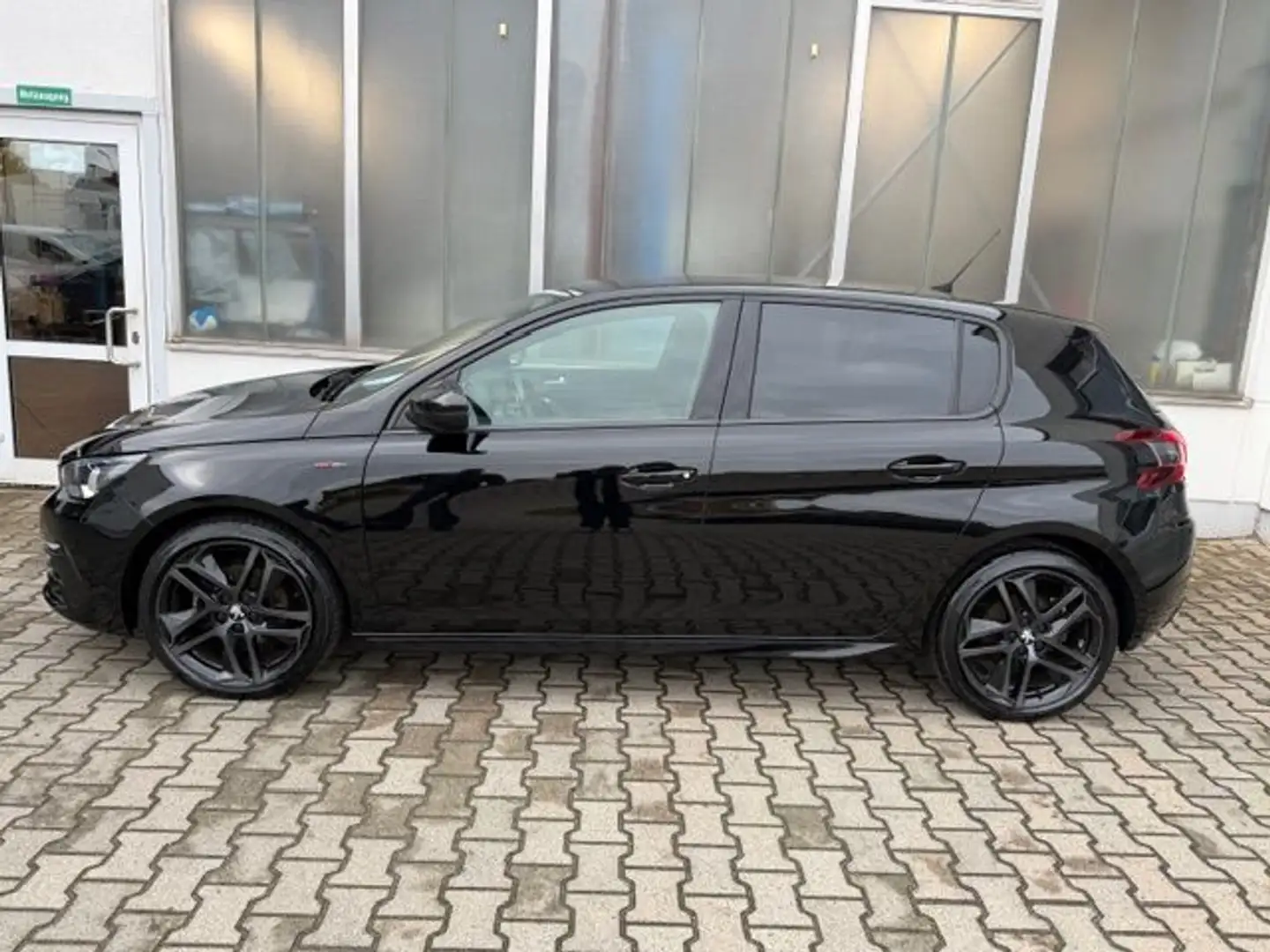 Peugeot 308 PureTech 130 GPF Black Edition Zwart - 2