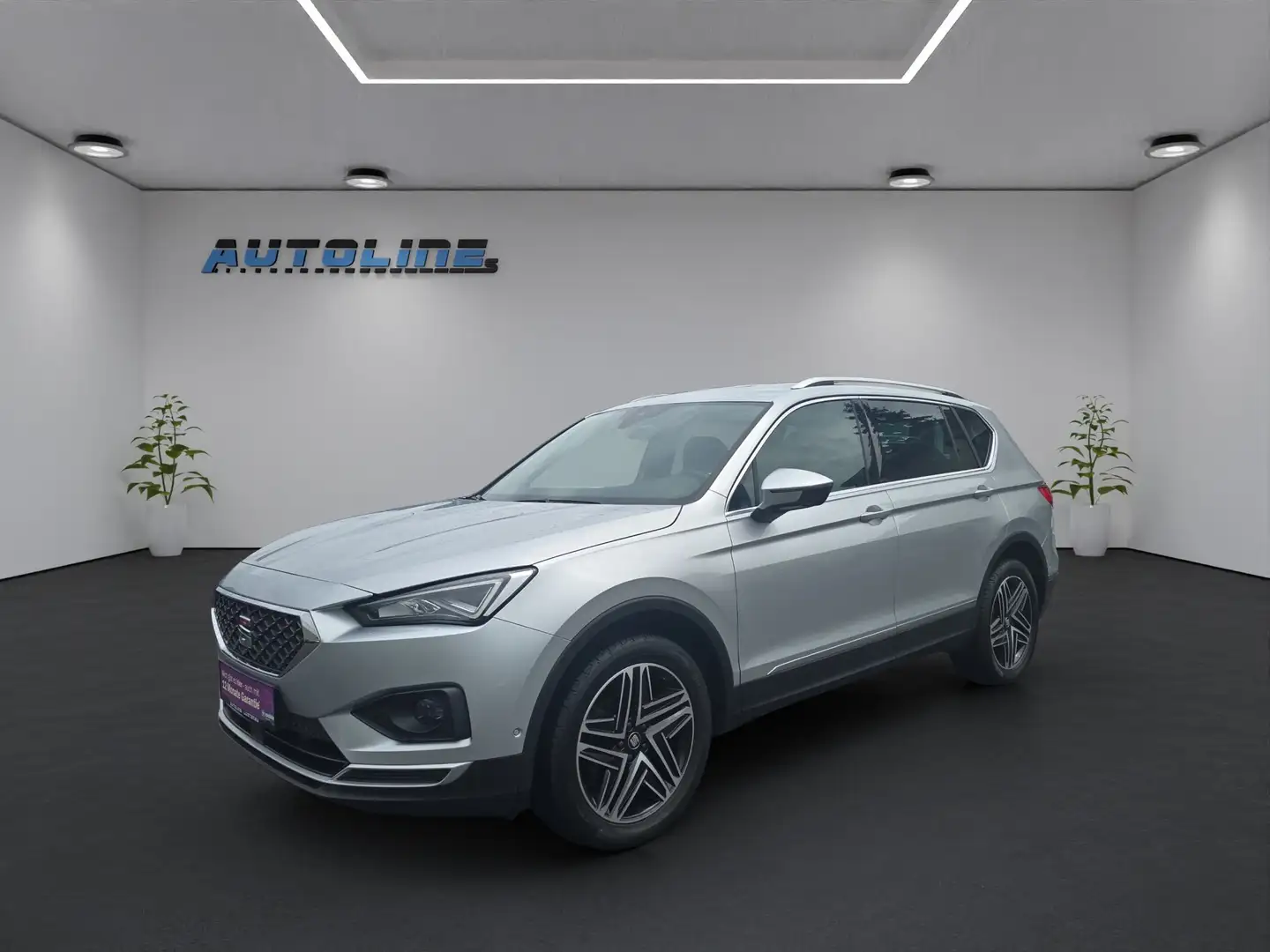 SEAT Tarraco 2.0**DSG**Xcellence**4Drive**LED*NAVI*KAM Grau - 1
