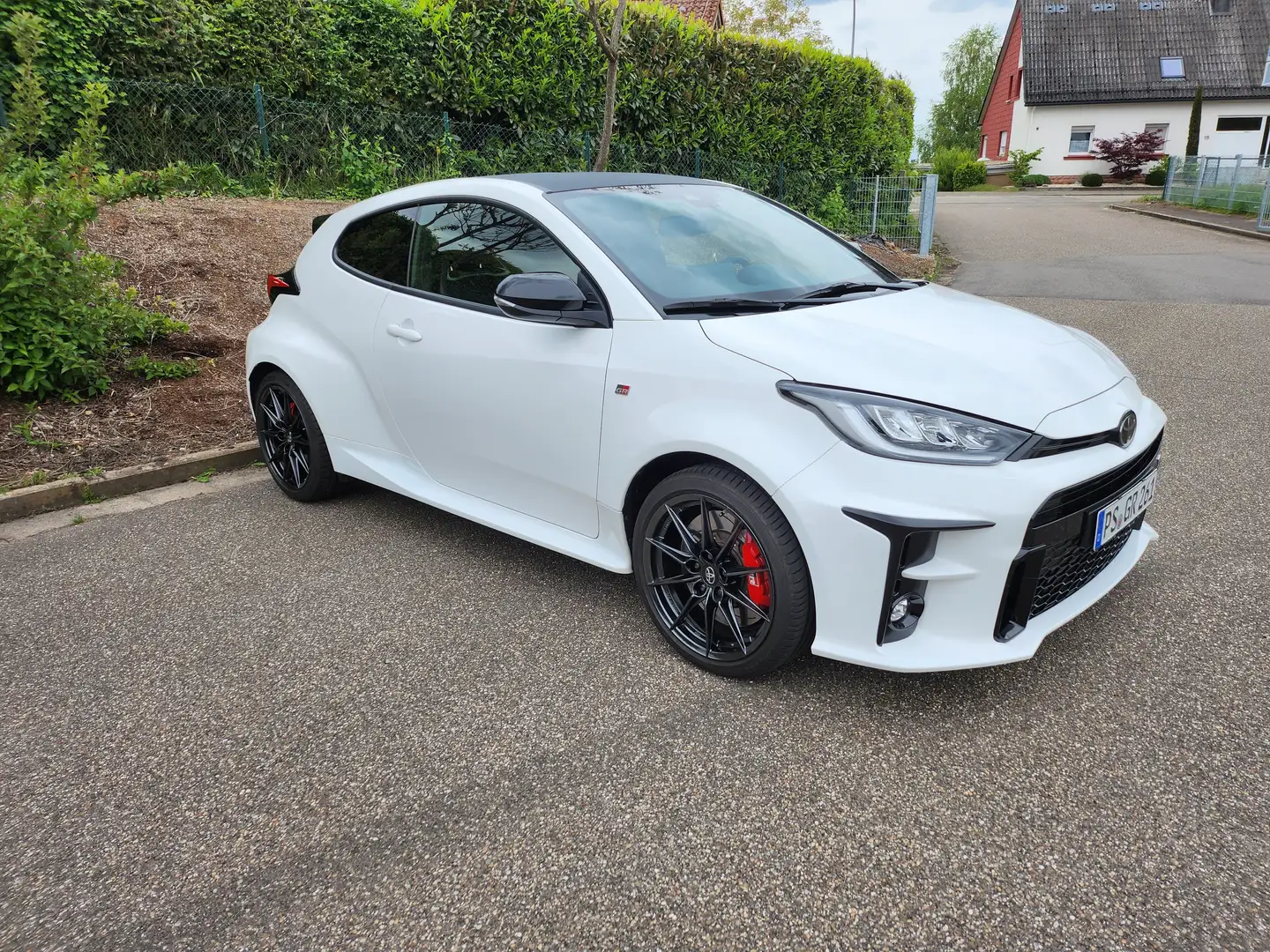 Toyota Yaris GR Performance Paket Weiß - 2