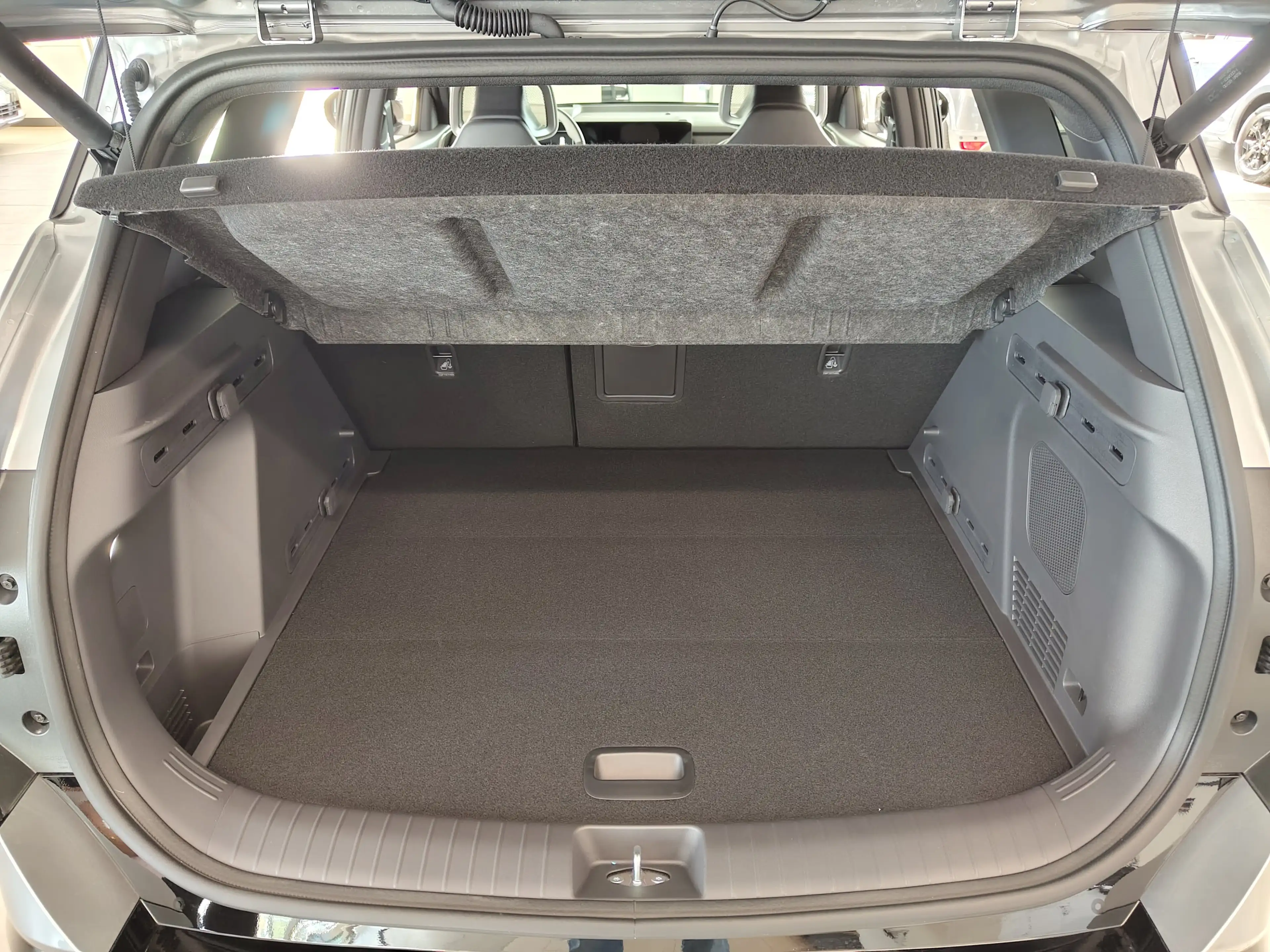 Kia Seltos 1.6 T-GDI 180 DCT GT-Line Comfort — photo 9