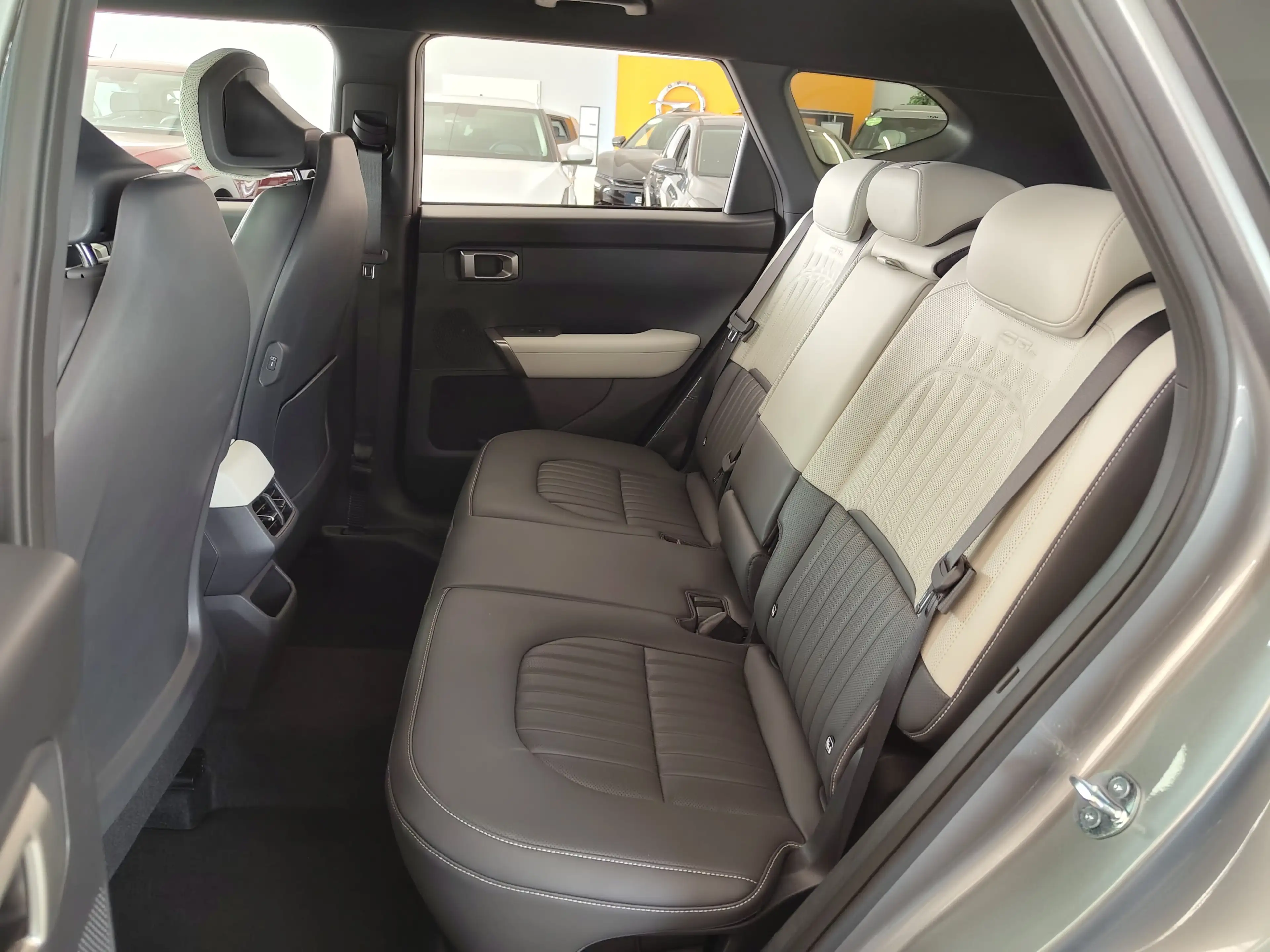 Kia Seltos 1.6 T-GDI 180 DCT GT-Line Comfort — photo 8