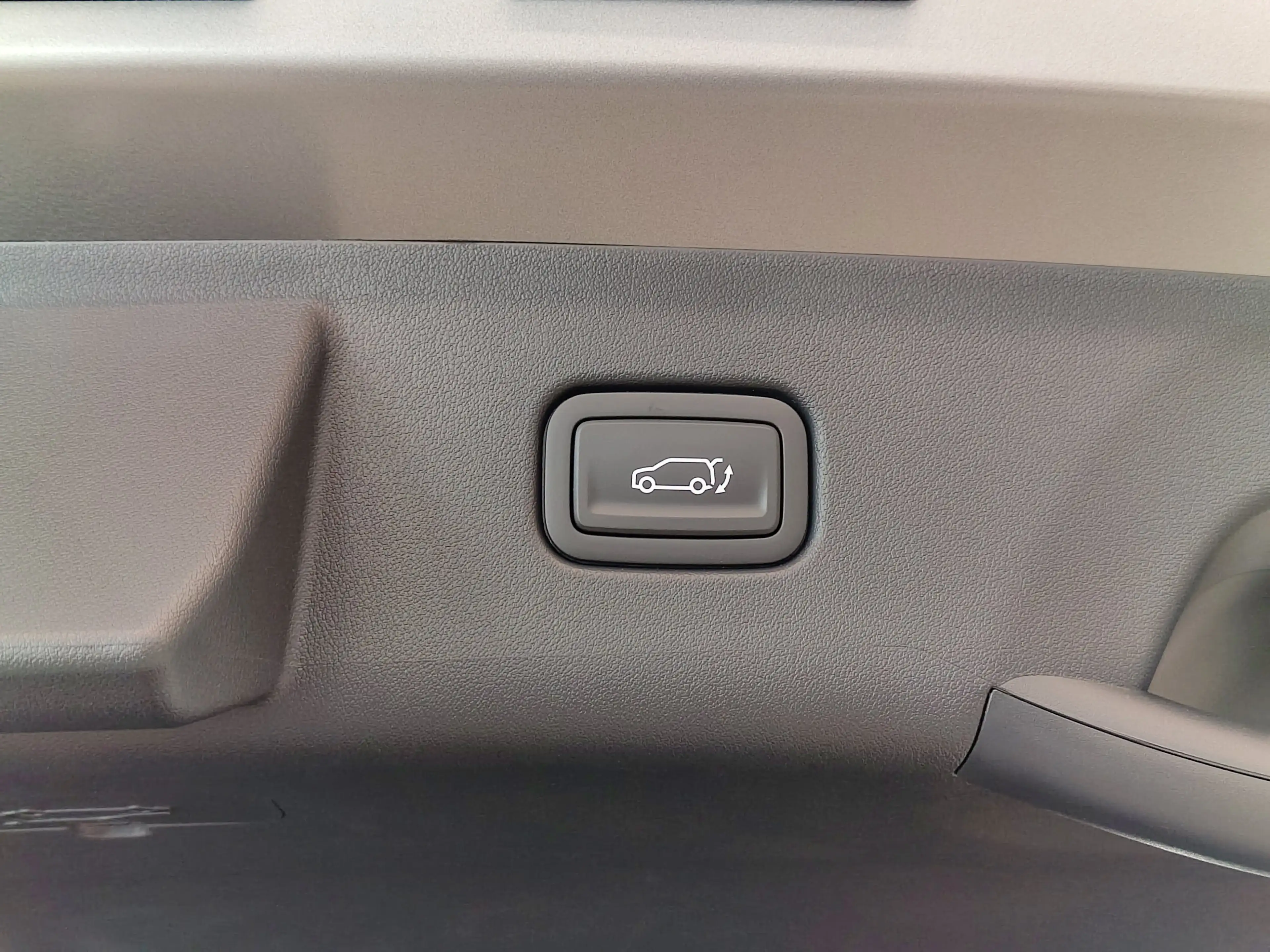 Kia Seltos 1.6 T-GDI 180 DCT GT-Line Comfort — photo 10