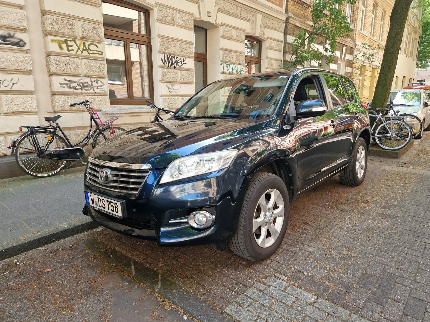 Toyota RAV 4 2.2 D-4D 4x4 - 1