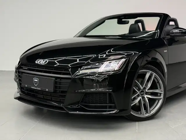 Audi TT view 5