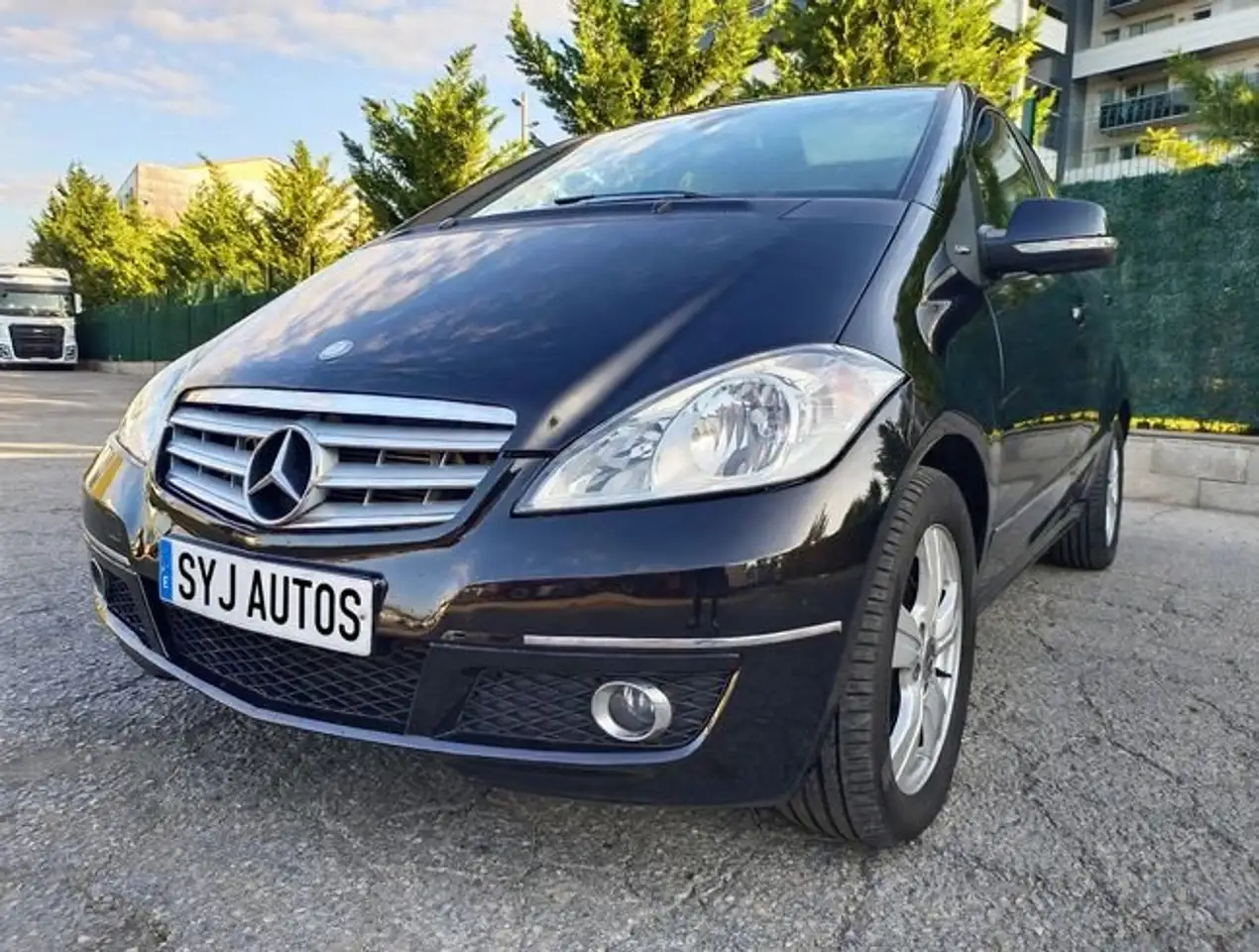 Mercedes-Benz A 180
