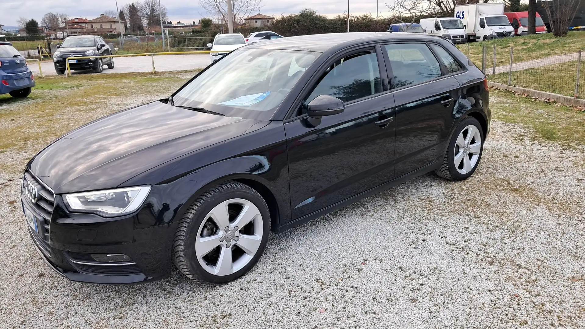 Audi A3 A3 Sportback 1.6 tdi Business 110cv E6 Zwart - 1