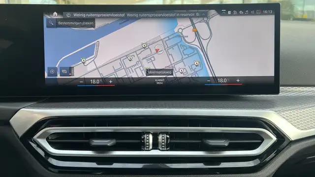 BMW 3 Series view 28