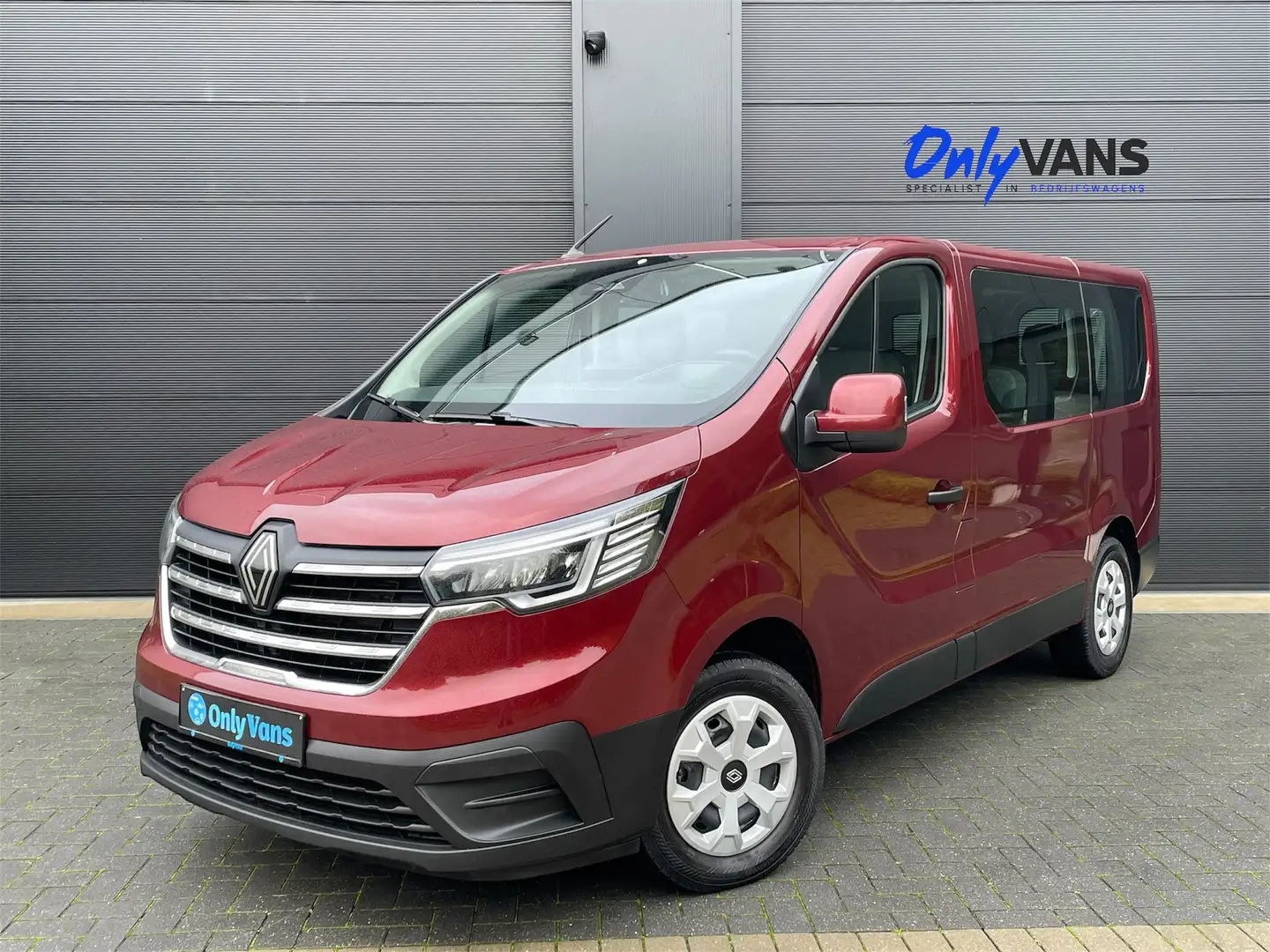 Renault Trafic 2.0 dCi / Minibus 9 Zitpl. / € 26.438 Ex. BTW Rot - 1
