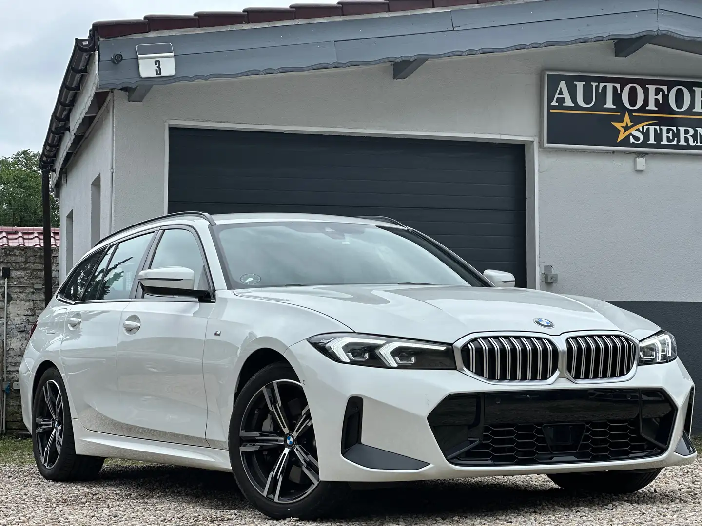 BMW 330 M Sport/Kamera/LED/Alcantara/Carplay Wit - 1