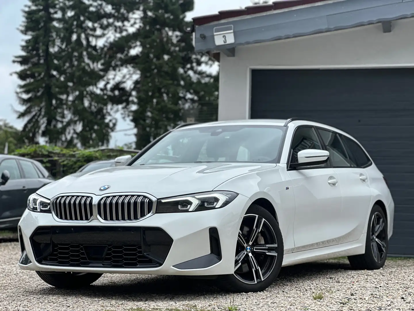 BMW 330 M Sport/Kamera/LED/Alcantara/Carplay Wit - 2