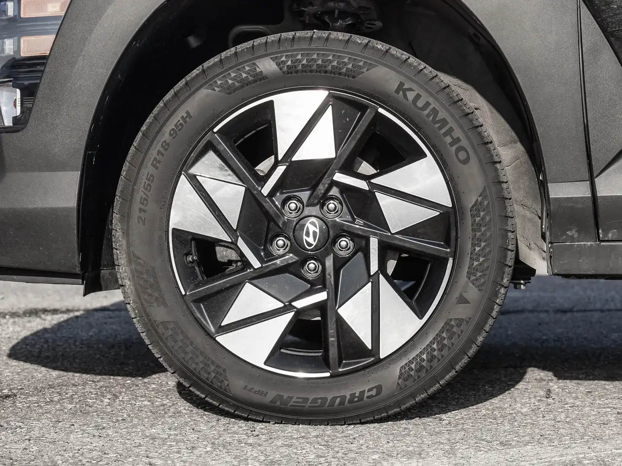 Hyundai KONA снимка Hyundai KONA