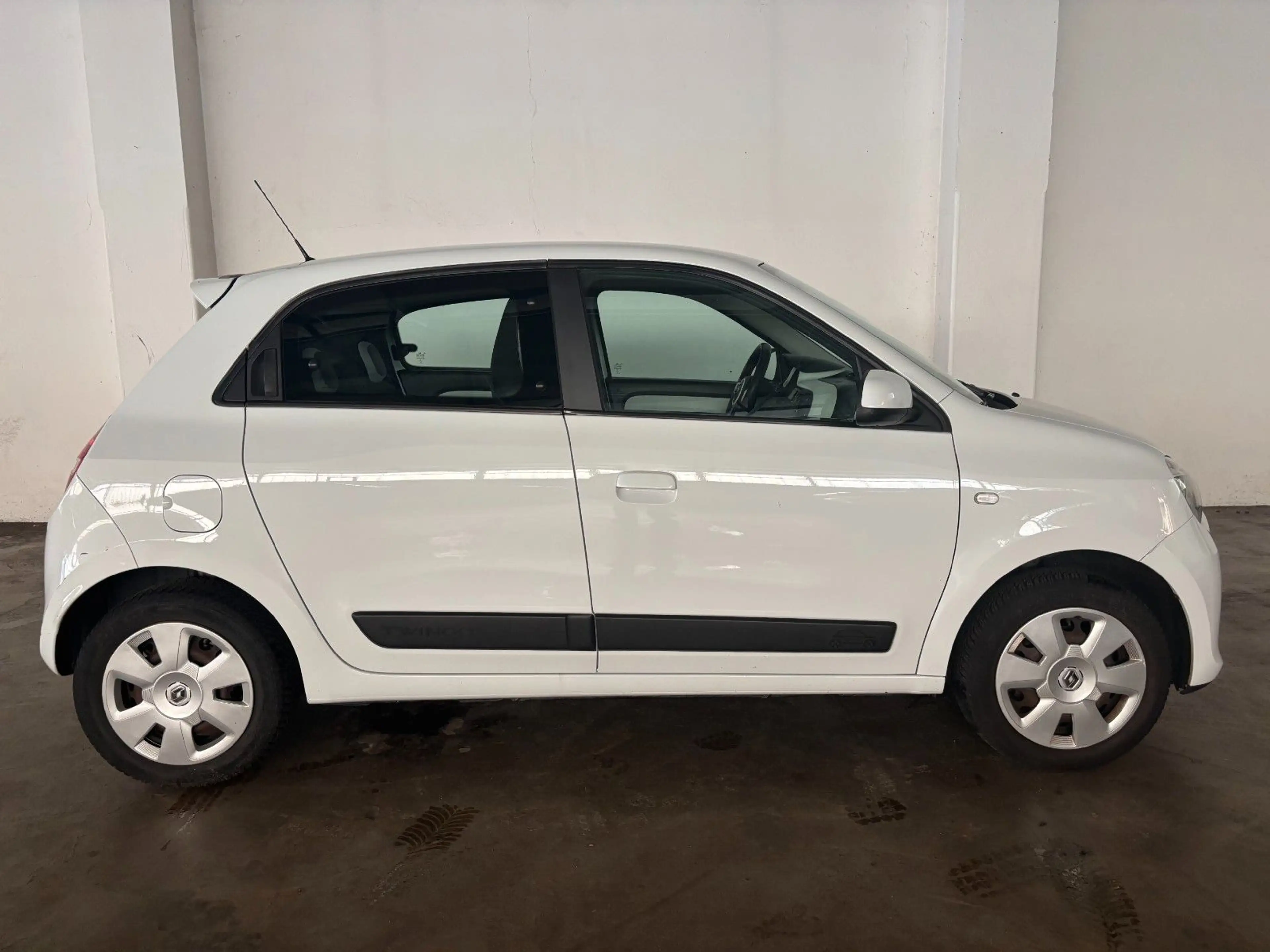 Renault Twingo Experience 1.0 SCe 70 — photo 7