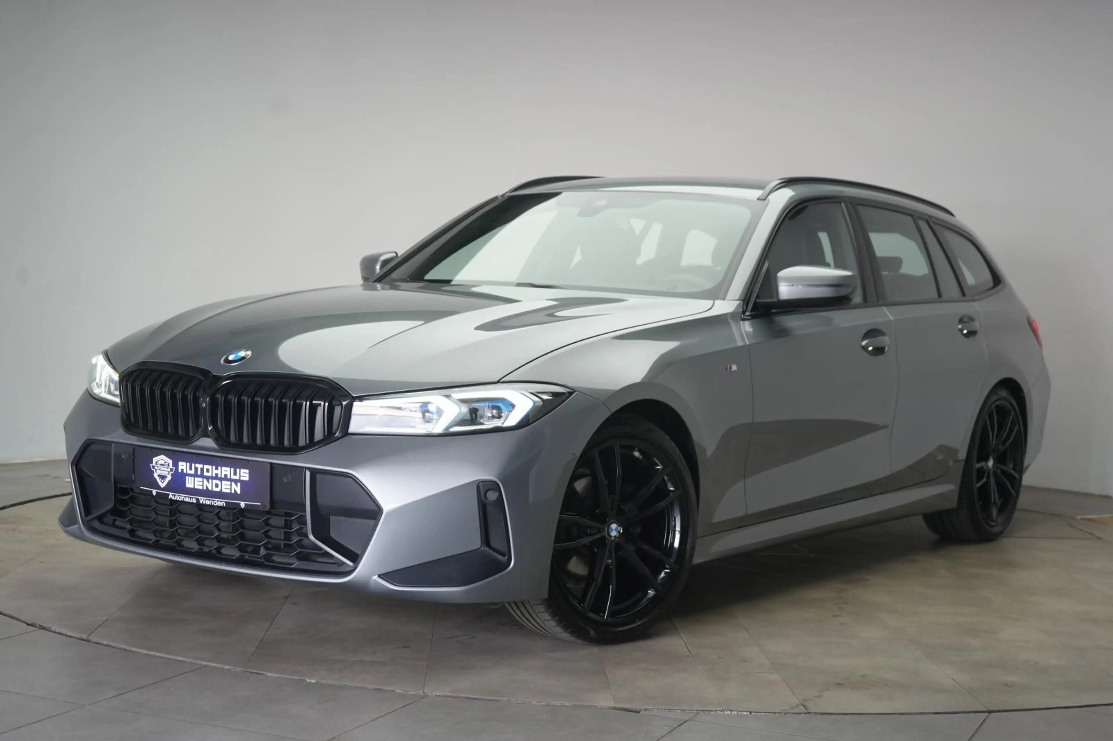 BMW 318 i Touring M Sport CarPlay/Temp/Kamera/HUD/La — photo 4