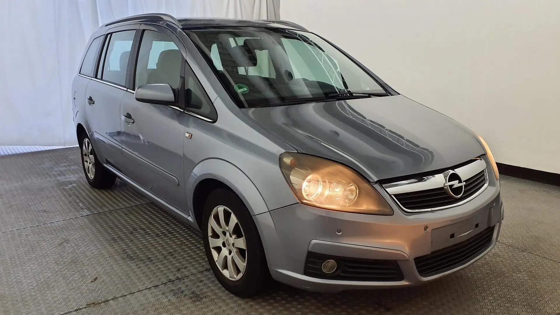 Opel Zafira Cosmo Grau - 2