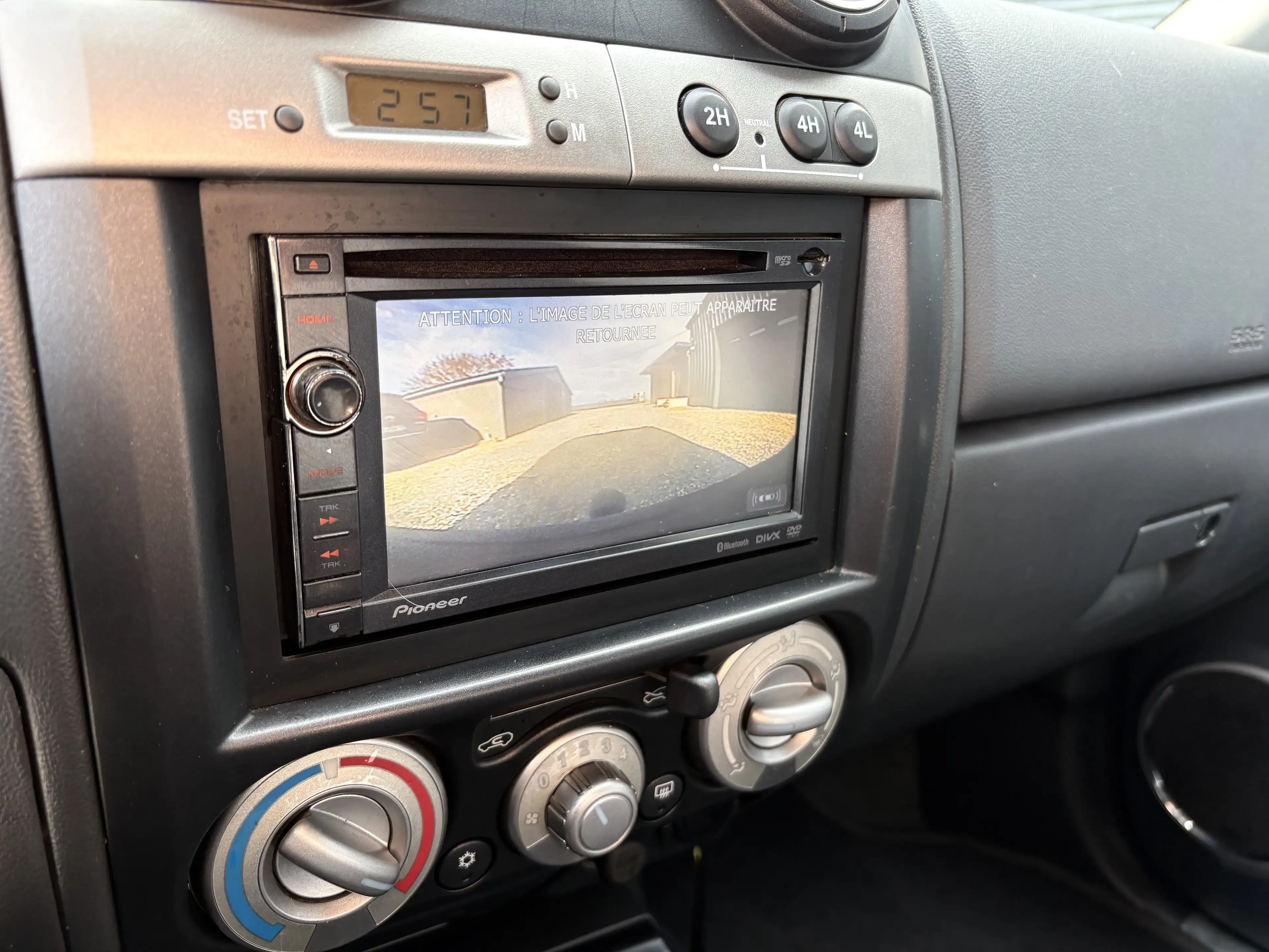 Isuzu D-Max D-Max 2.5 Turbo Di 4WD LS Granite Hardtop/ GPS/ — photo 13