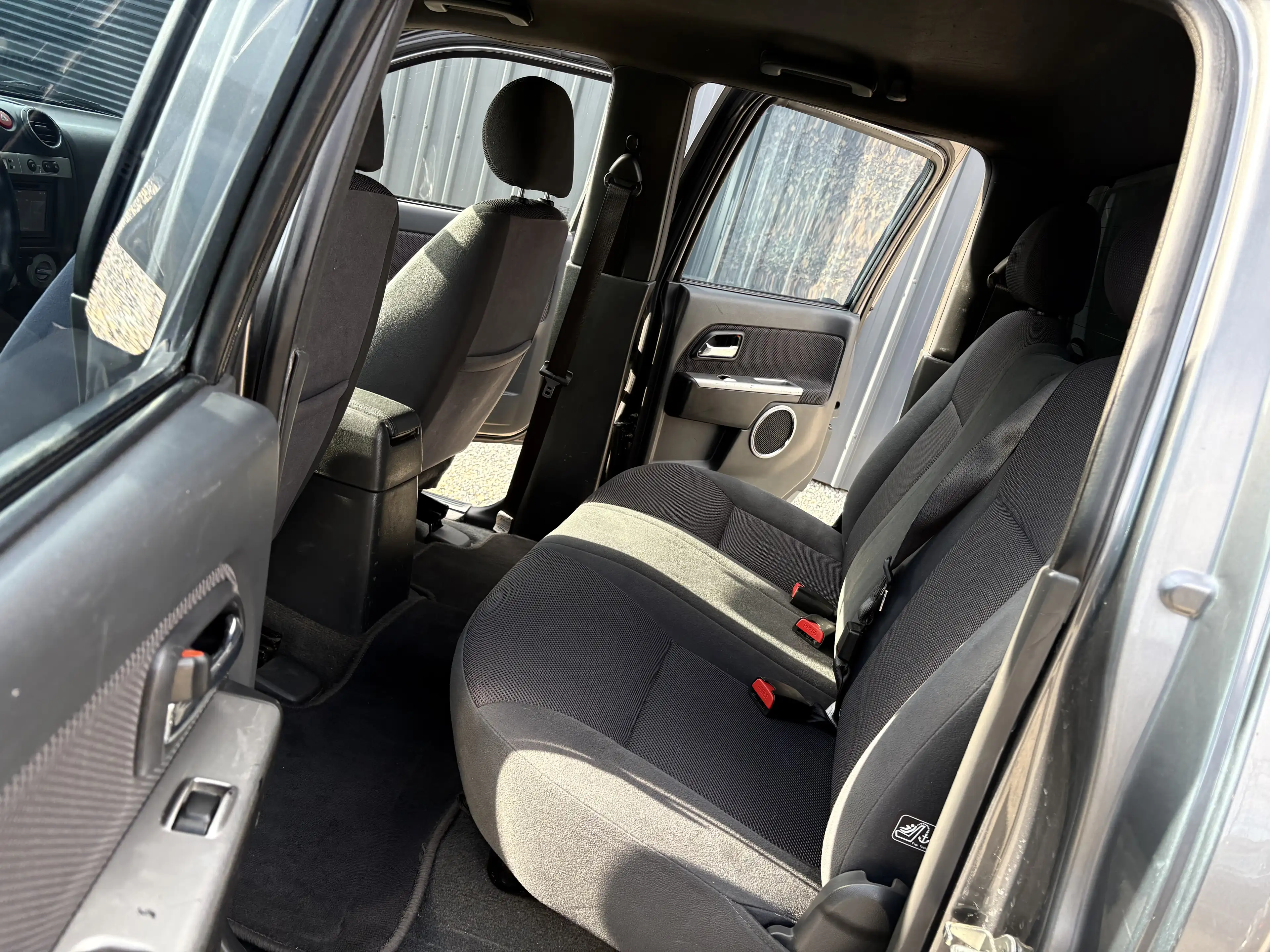 Isuzu D-Max D-Max 2.5 Turbo Di 4WD LS Granite Hardtop/ GPS/ — photo 11