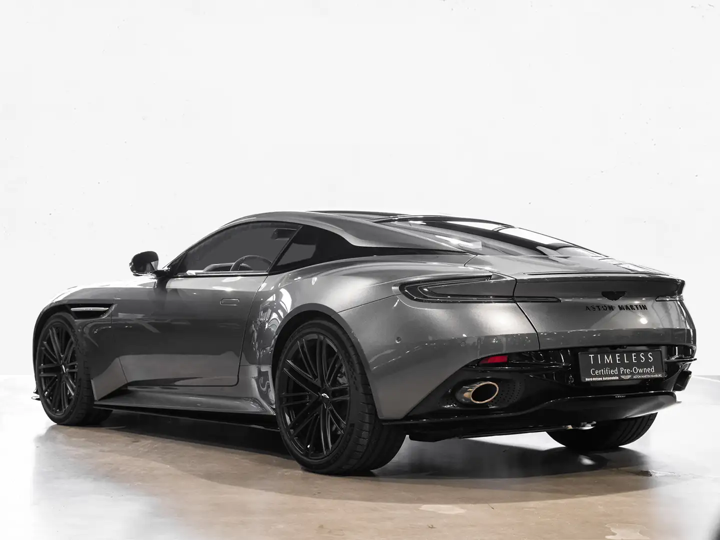 Aston Martin DB12 V8 Coupé - Aston Martin Hamburg Grijs - 2