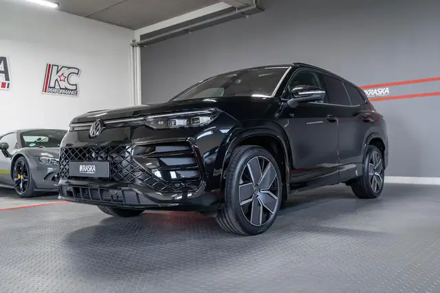 Volkswagen Tayron view 4