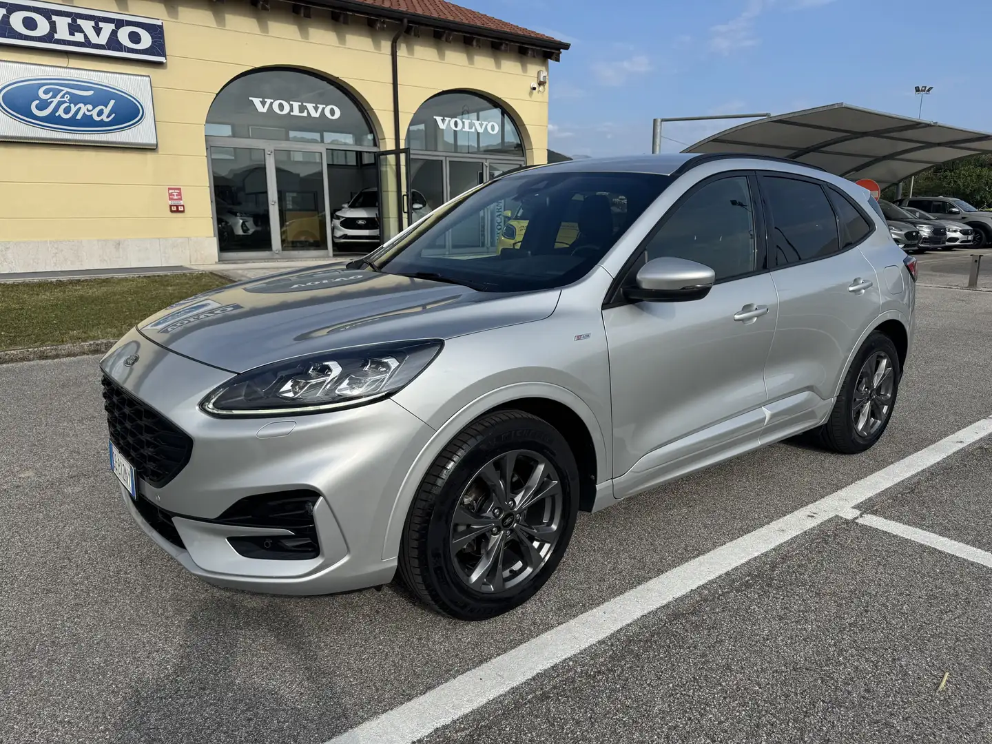 Ford Kuga St-Line X 1.5 EcoBoost (benzina) 150CV S&S Manuale Gris - 1